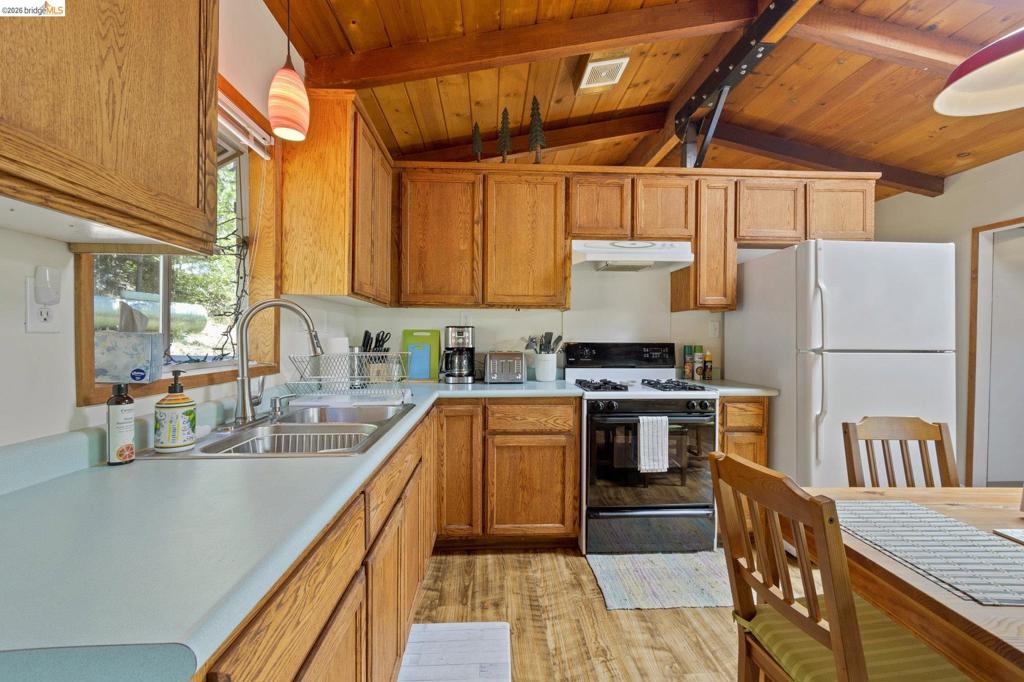 21815 Confidence Rd, Twain Harte, CA 95383