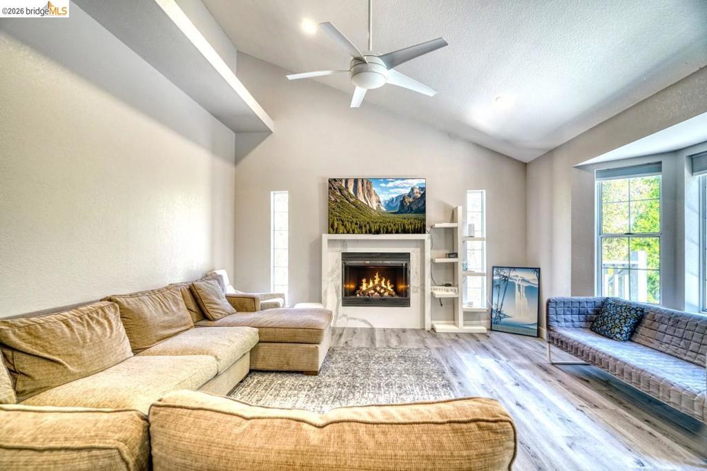 12950 DeFarrari Court, Groveland, CA 95321-9999