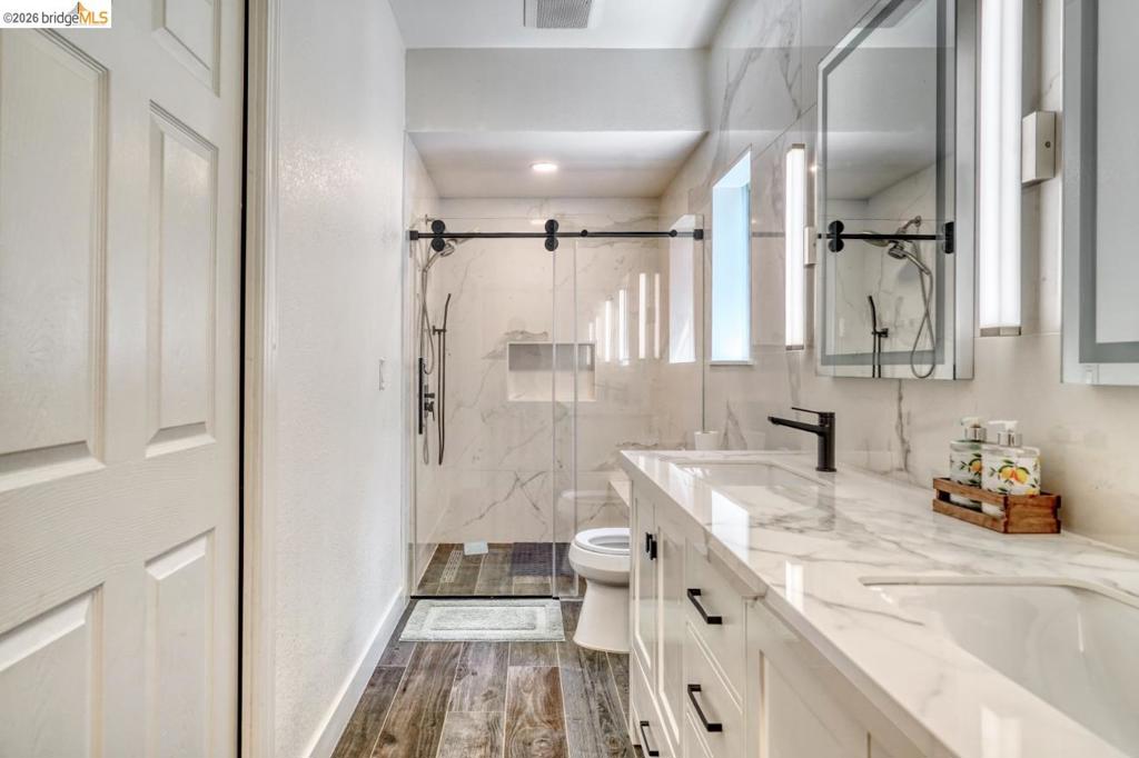 12950 DeFarrari Court, Groveland, CA 95321-9999