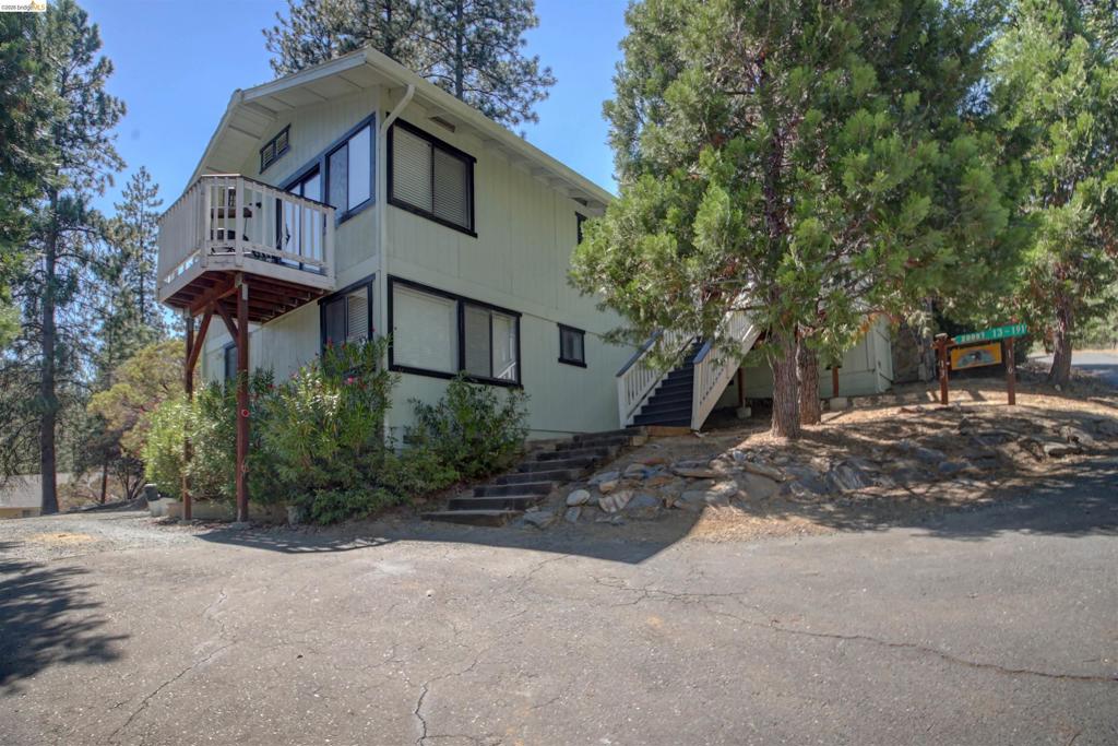 20097 Ridgecrest Way, Groveland, CA 95321