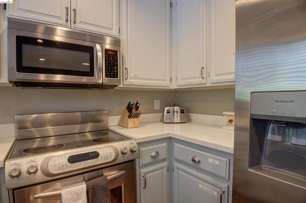 20097 Ridgecrest Way, Groveland, CA 95321