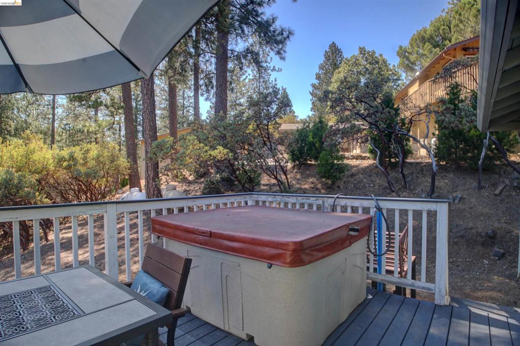 20097 Ridgecrest Way, Groveland, CA 95321