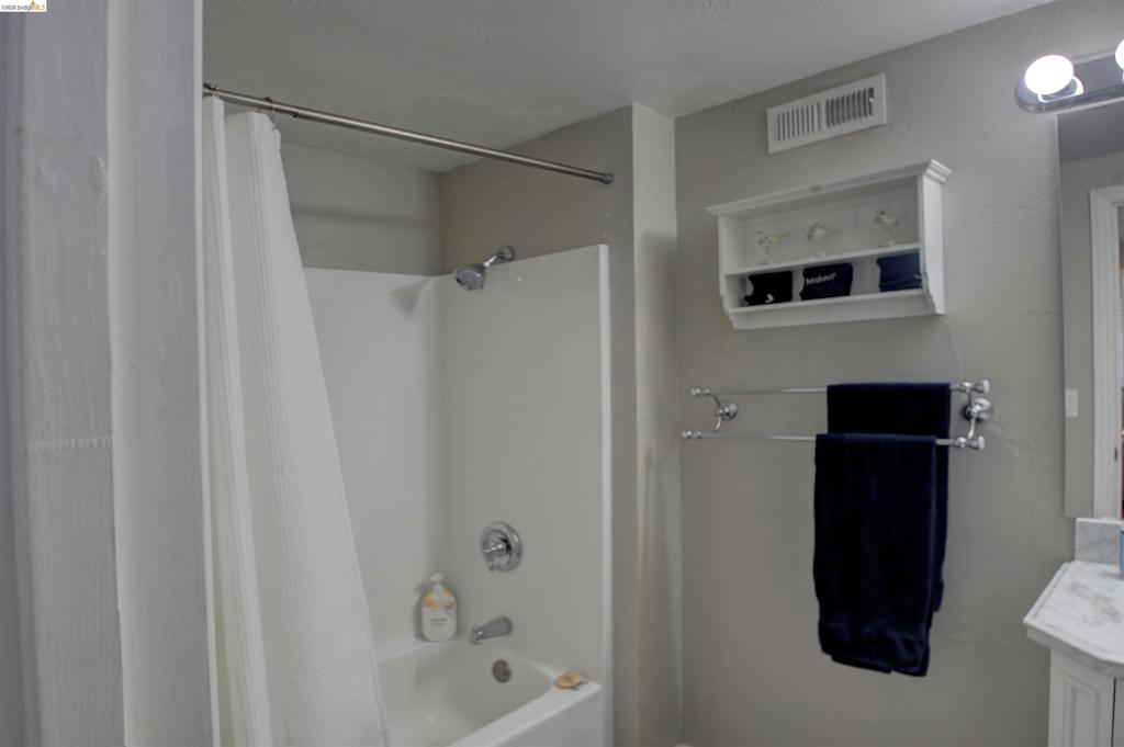 20097 Ridgecrest Way, Groveland, CA 95321