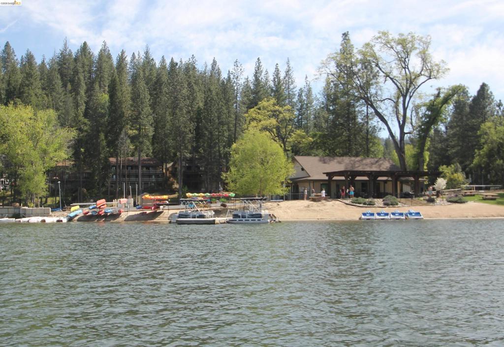20097 Ridgecrest Way, Groveland, CA 95321
