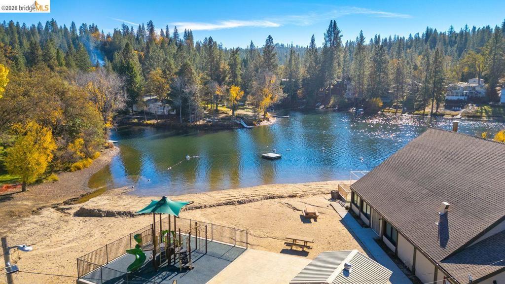 20097 Ridgecrest Way, Groveland, CA 95321