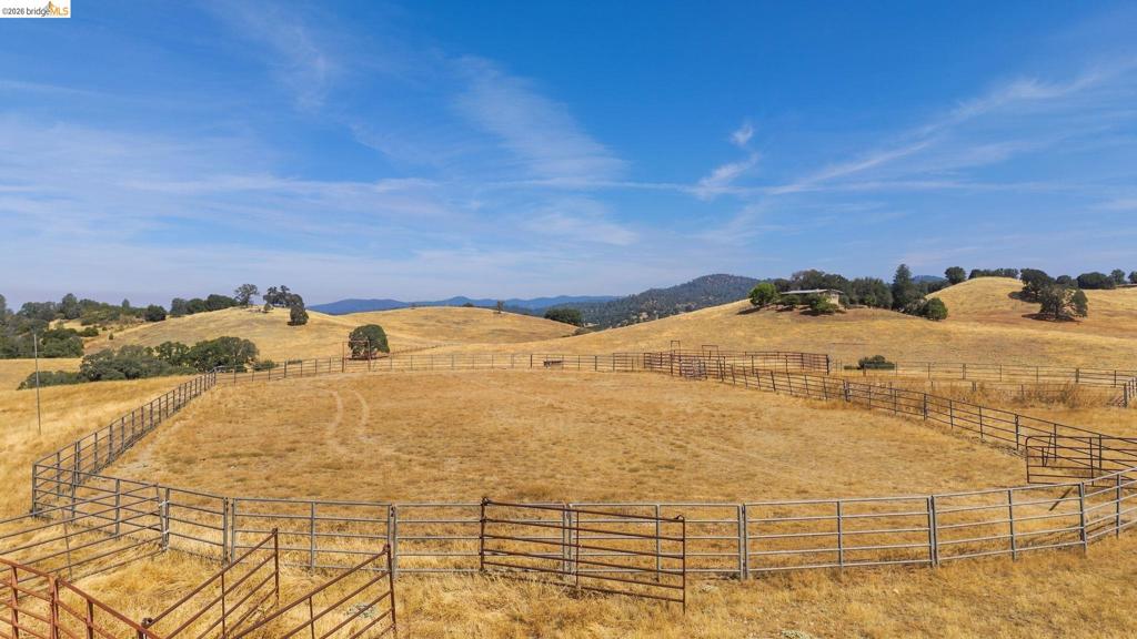 15355 Wards Ferry Rd, Sonora, CA 95370