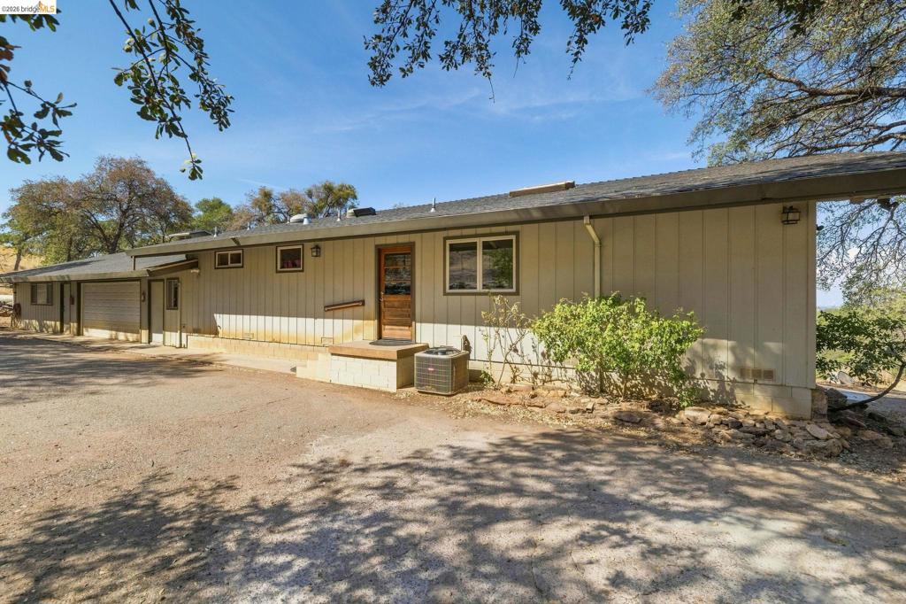 15355 Wards Ferry Rd, Sonora, CA 95370