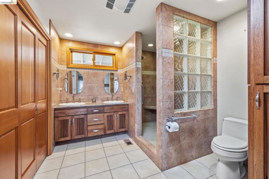 15355 Wards Ferry Rd, Sonora, CA 95370