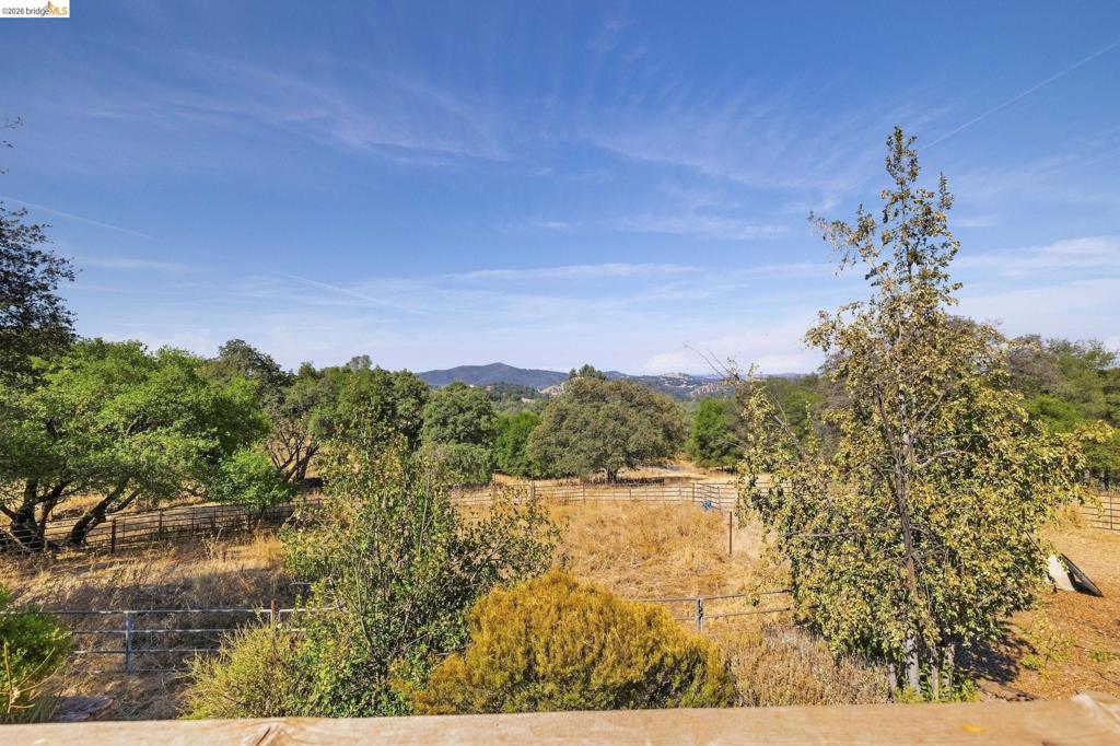 15355 Wards Ferry Rd, Sonora, CA 95370