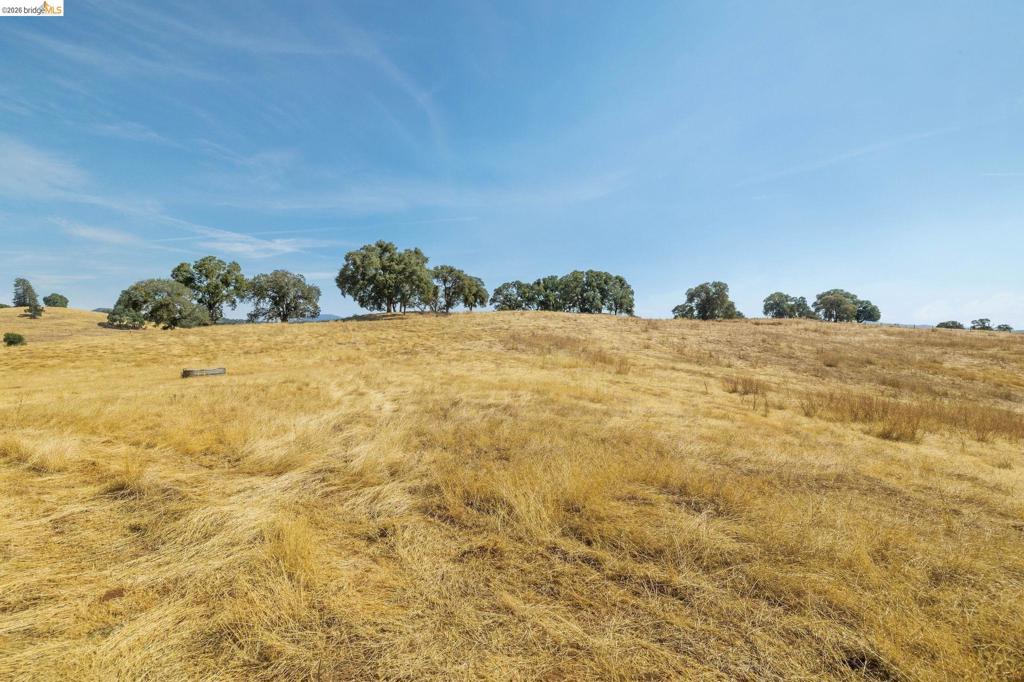 15355 Wards Ferry Rd, Sonora, CA 95370