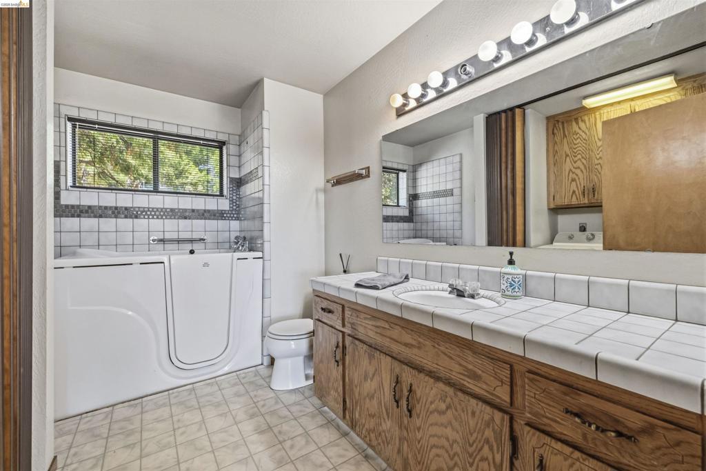 23939 Broken Bit, Sonora, CA 95370