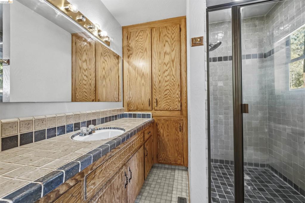 23939 Broken Bit, Sonora, CA 95370