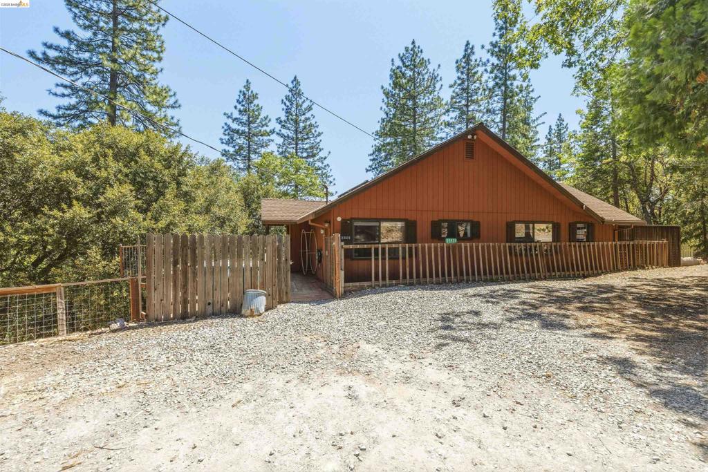 23939 Broken Bit, Sonora, CA 95370
