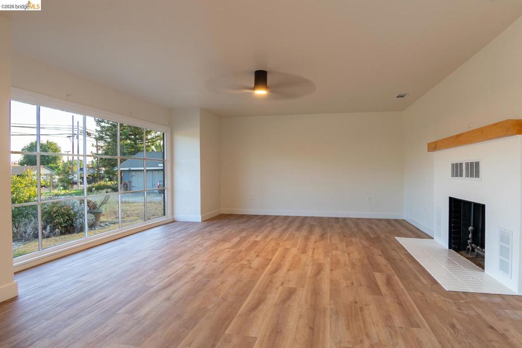 392 W Grand AVE, Porterville, CA 93257