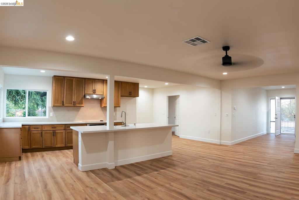 392 W Grand AVE, Porterville, CA 93257