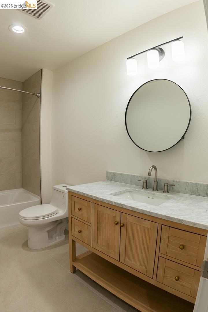 392 W Grand AVE, Porterville, CA 93257