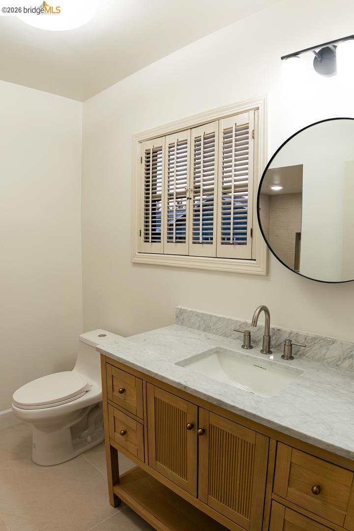 392 W Grand AVE, Porterville, CA 93257