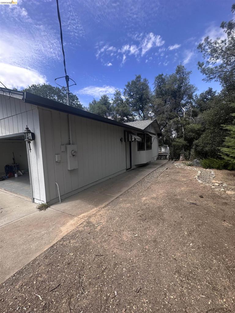 21120 HEMLOCK ST., Groveland, CA 95321