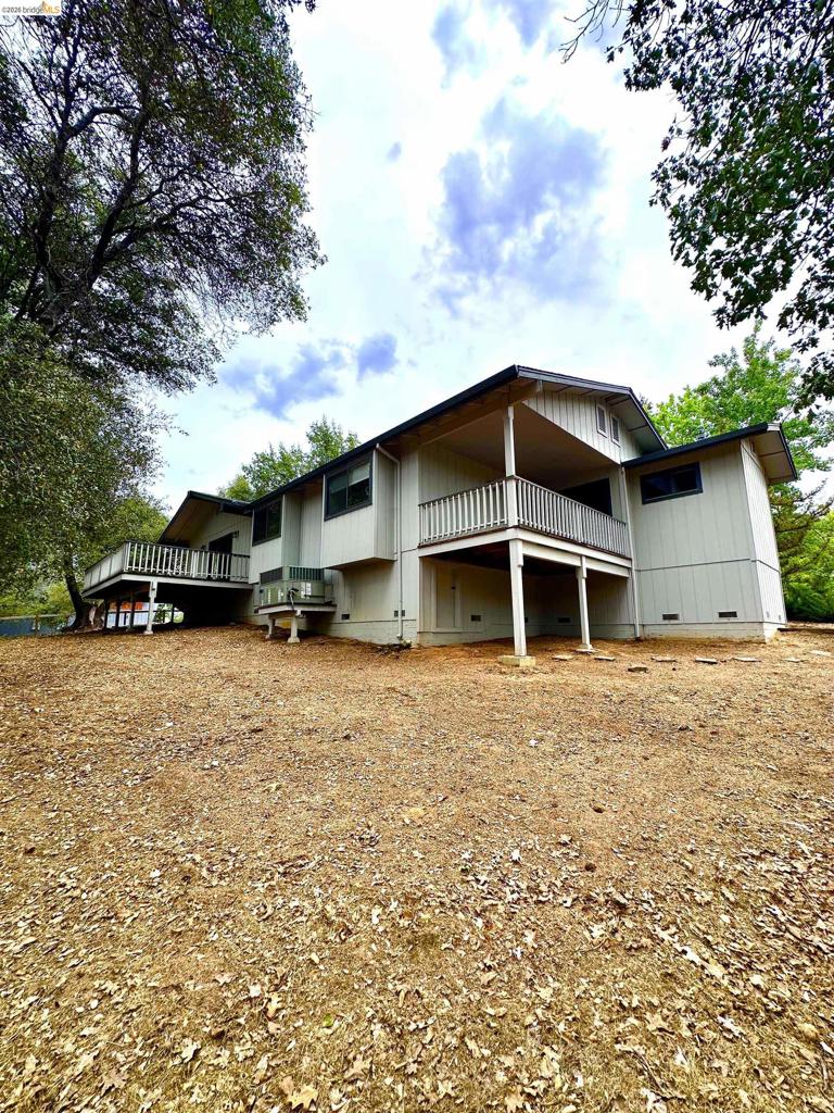 21120 HEMLOCK ST., Groveland, CA 95321