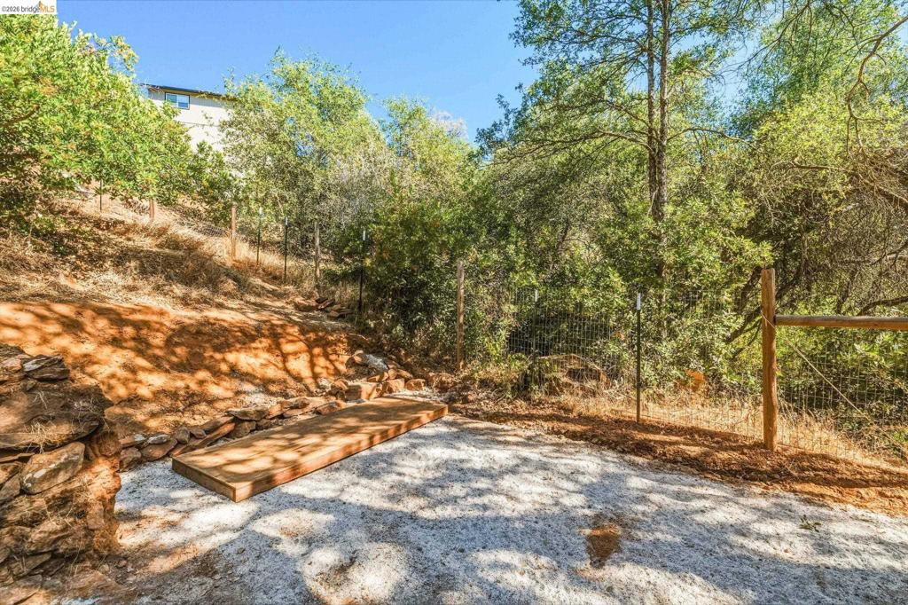 18955 North Dr, Jamestown, CA 95327