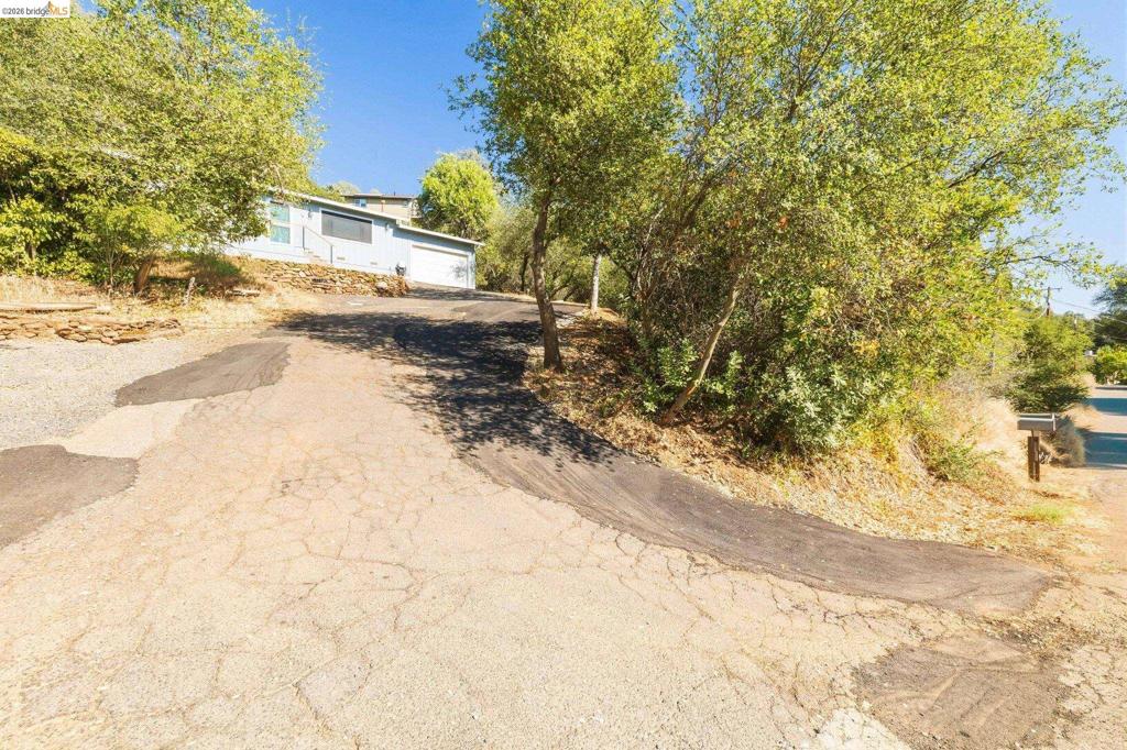 18955 North Dr, Jamestown, CA 95327