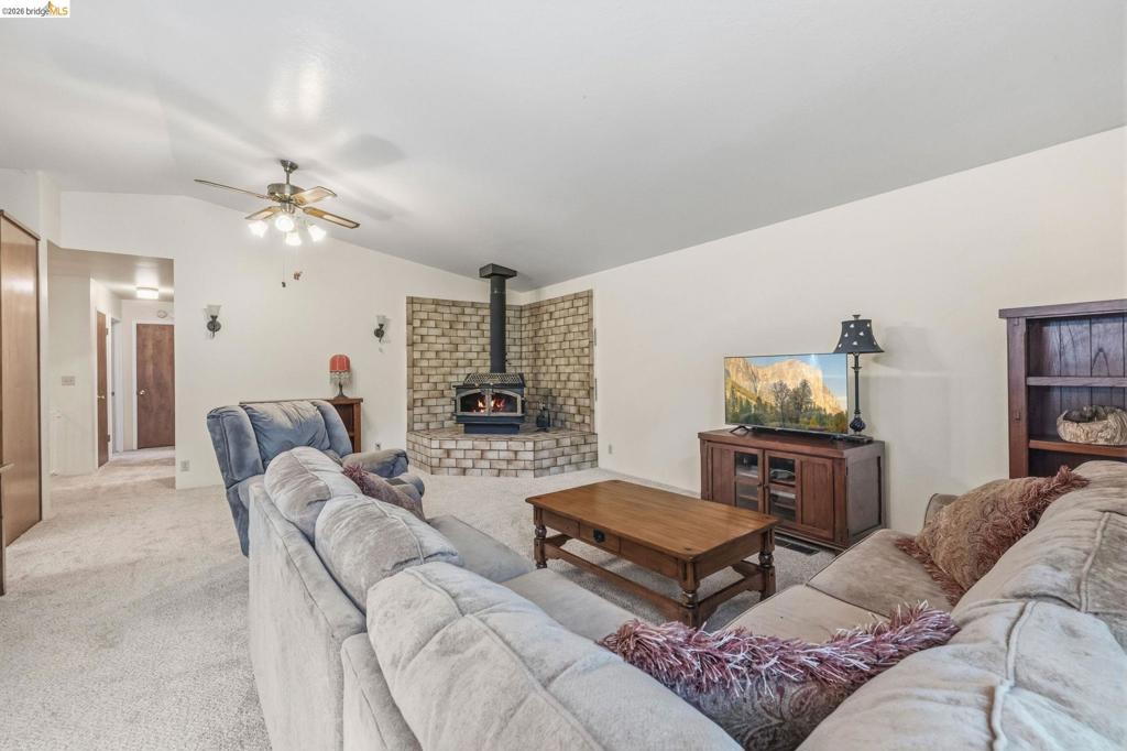 22501 W Rhine River Dr, Sonora, CA 95370