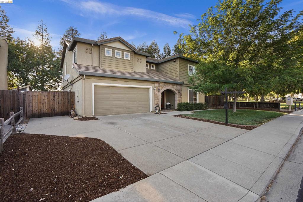 1049 Meadowgate Way, Brentwood (CC), CA 94513