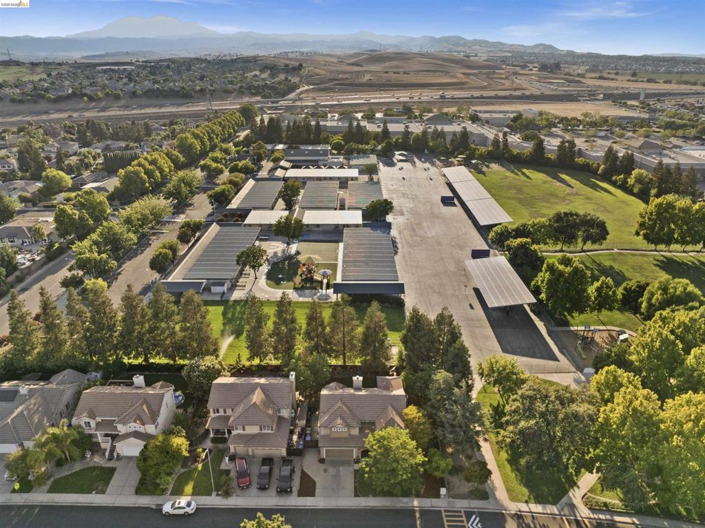 1049 Meadowgate Way, Brentwood (CC), CA 94513