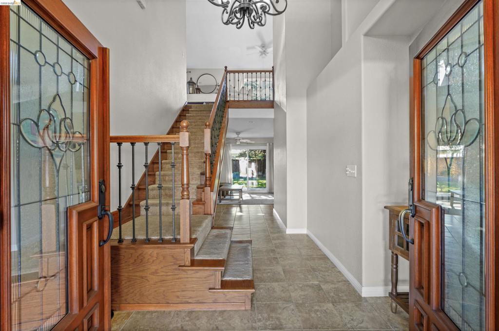1049 Meadowgate Way, Brentwood (CC), CA 94513