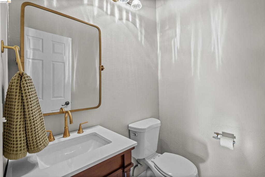 1049 Meadowgate Way, Brentwood (CC), CA 94513