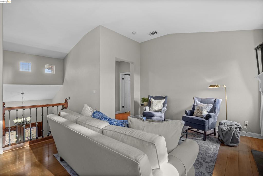 1049 Meadowgate Way, Brentwood (CC), CA 94513
