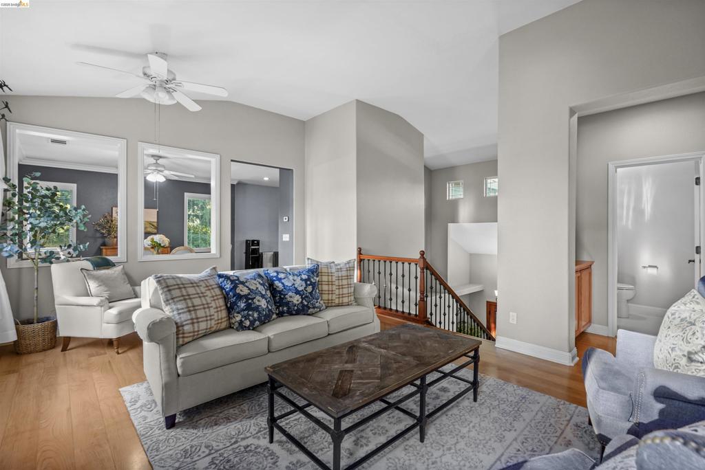 1049 Meadowgate Way, Brentwood (CC), CA 94513