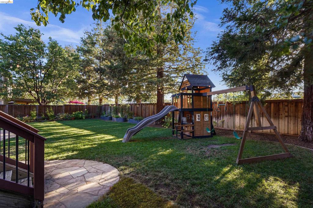 1049 Meadowgate Way, Brentwood (CC), CA 94513