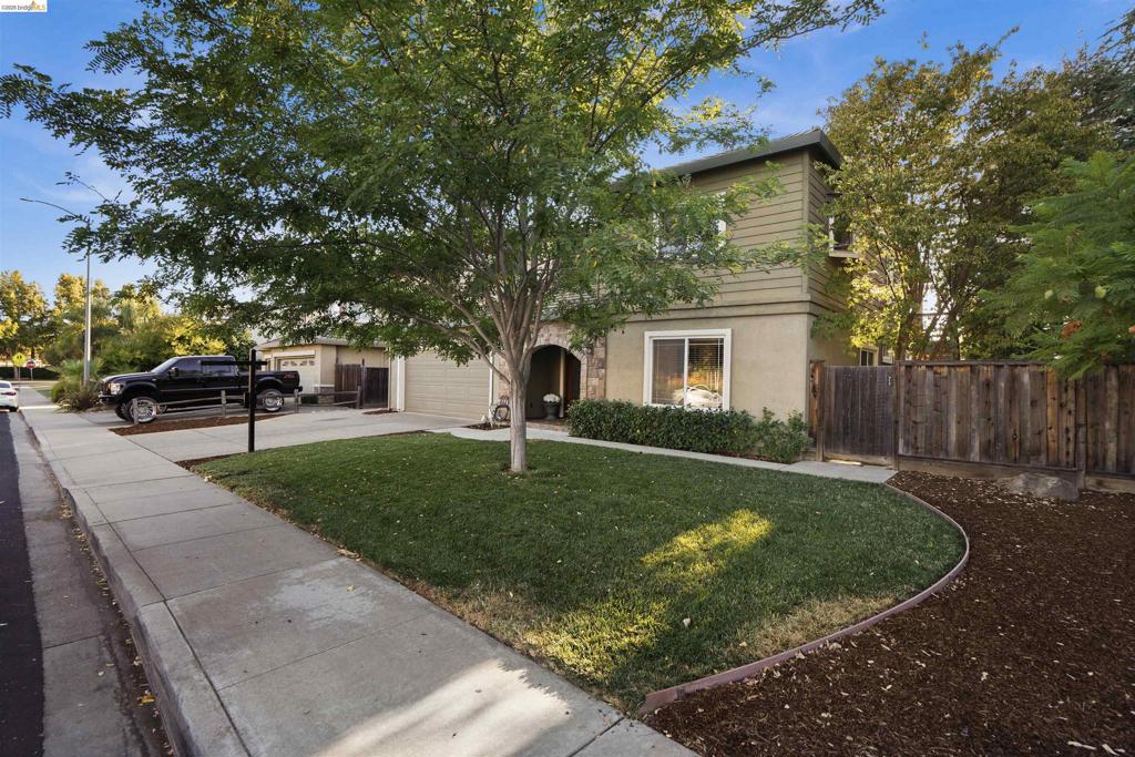1049 Meadowgate Way, Brentwood (CC), CA 94513