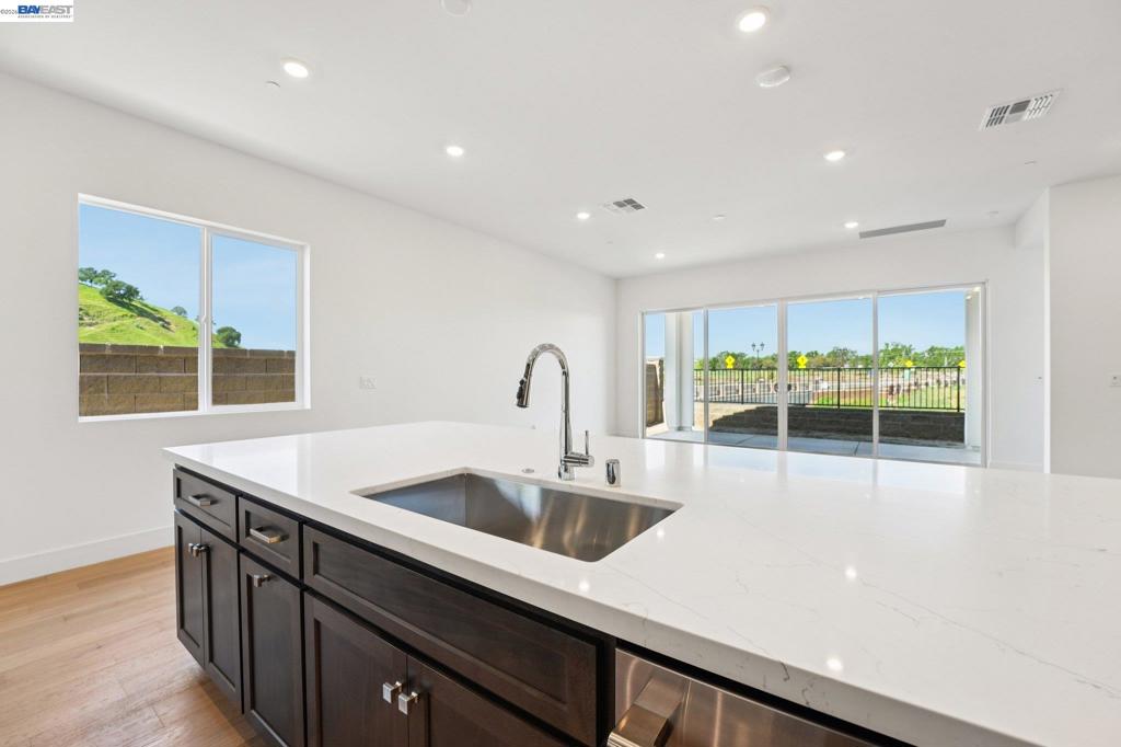 1151 Riverbend Drive, Brentwood (CC), CA 94513