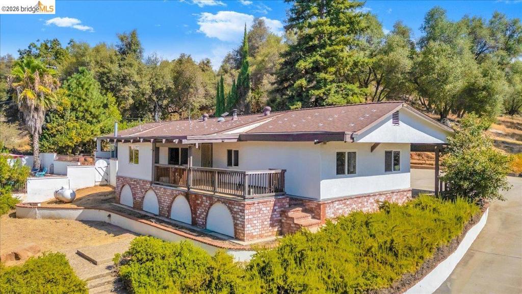 19225 Overlook Dr., Sonora, CA 95370