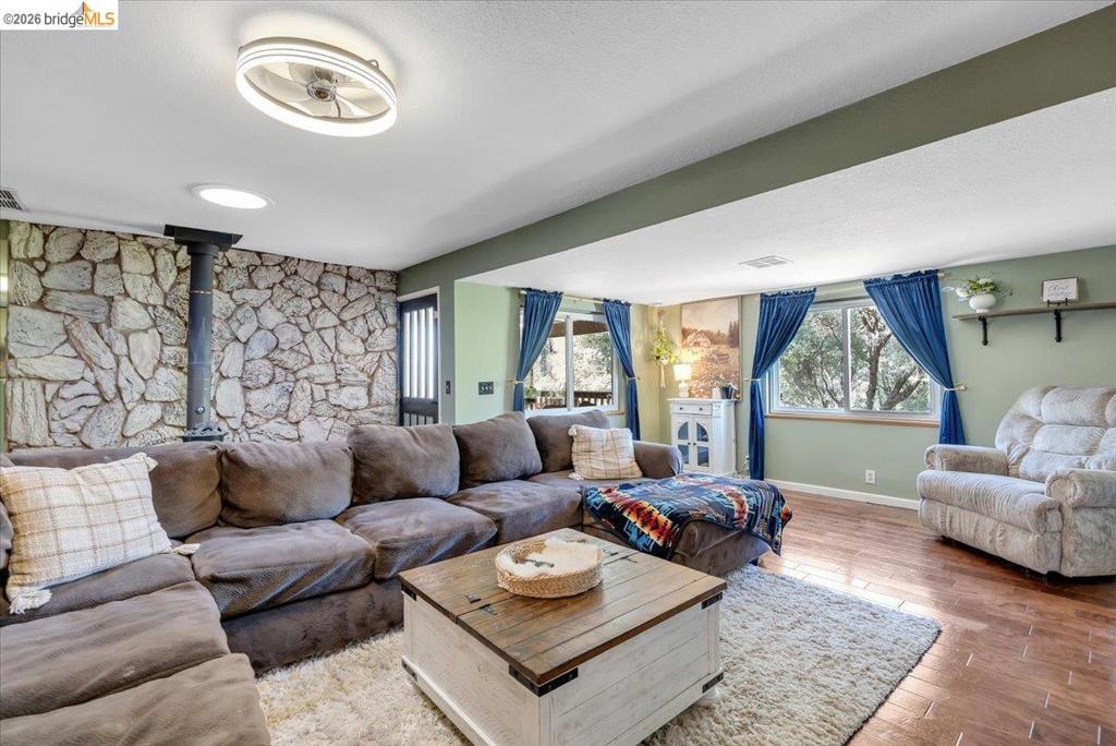19225 Overlook Dr., Sonora, CA 95370