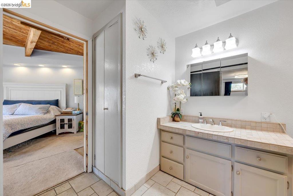 19225 Overlook Dr., Sonora, CA 95370