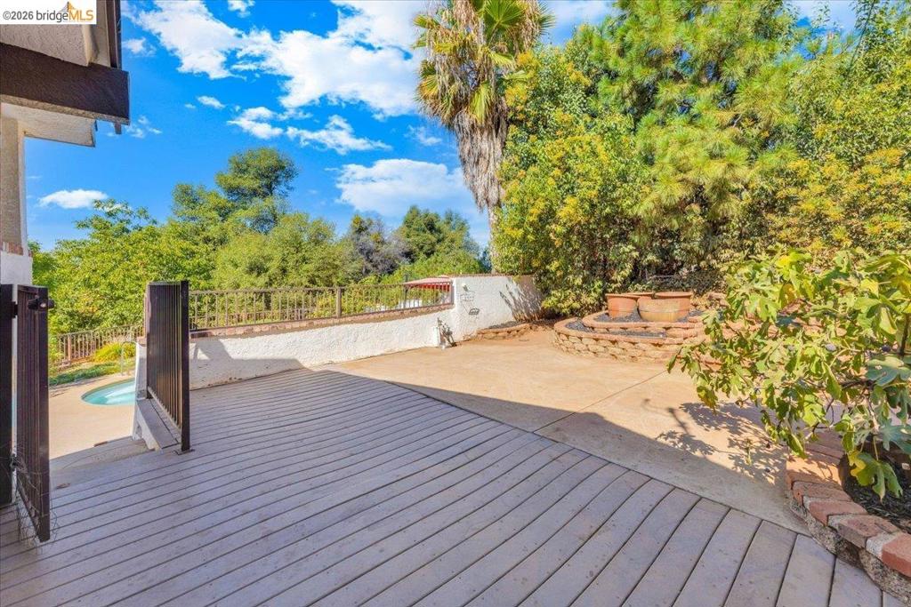 19225 Overlook Dr., Sonora, CA 95370