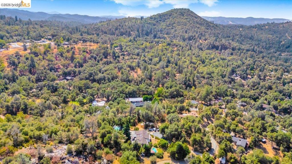 19225 Overlook Dr., Sonora, CA 95370