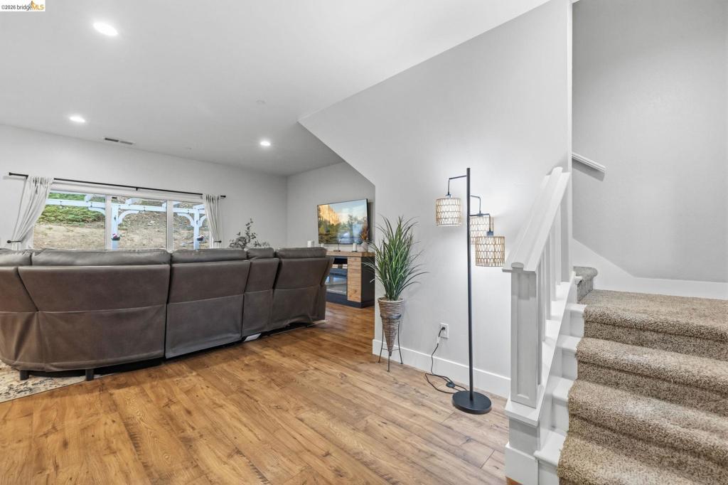22460 Longeway Rd, Sonora, CA 95370