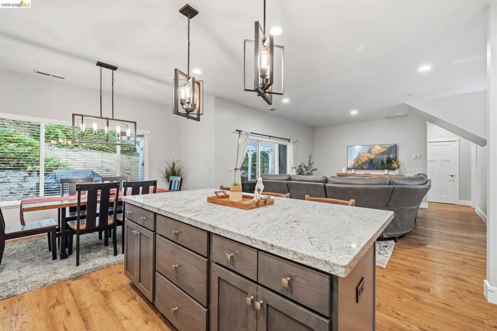 22460 Longeway Rd, Sonora, CA 95370