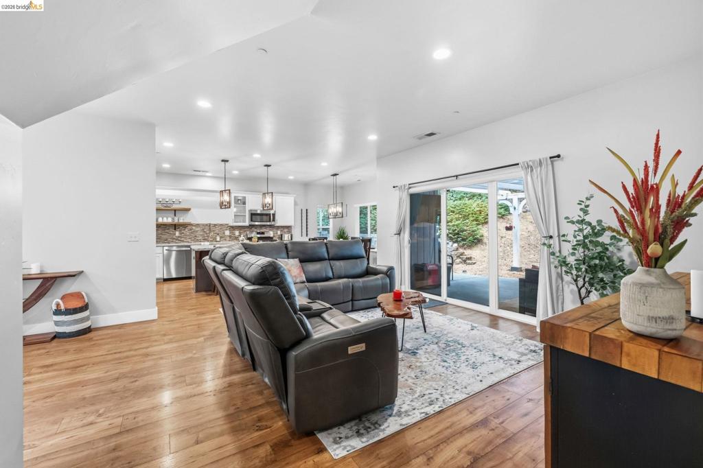 22460 Longeway Rd, Sonora, CA 95370
