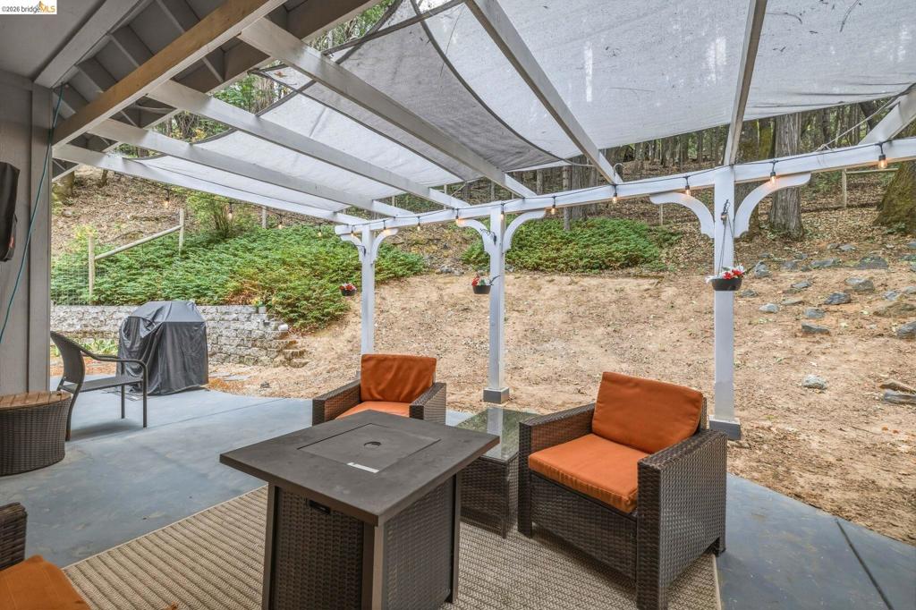 22460 Longeway Rd, Sonora, CA 95370