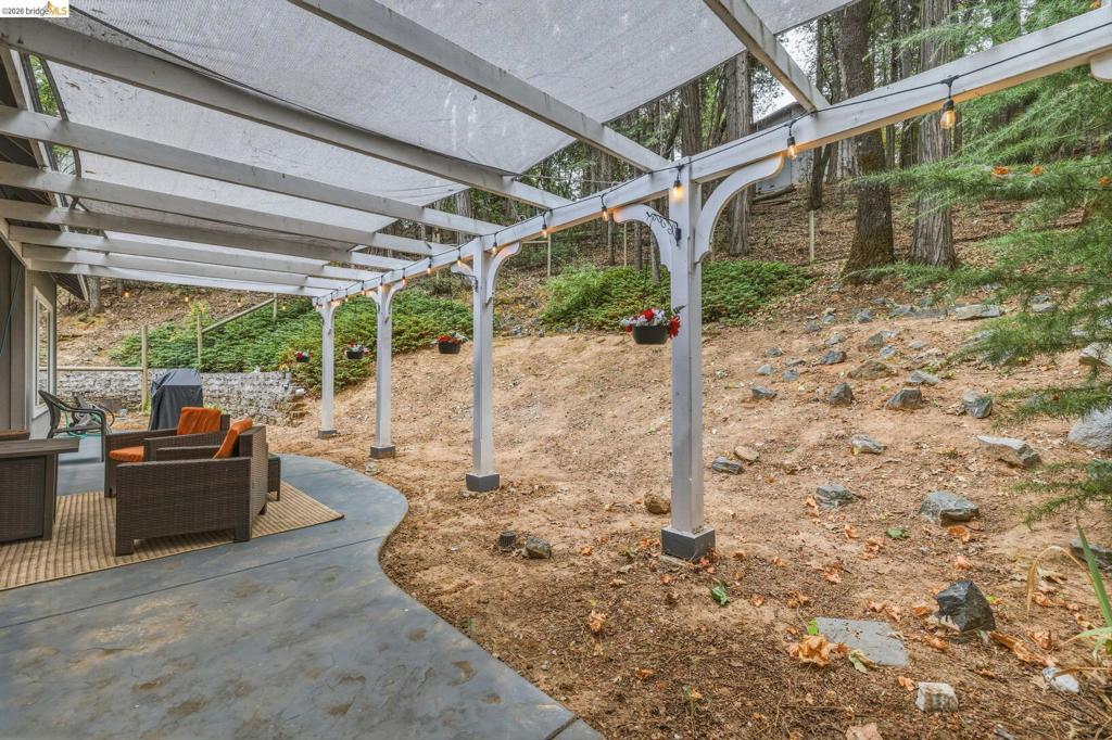22460 Longeway Rd, Sonora, CA 95370