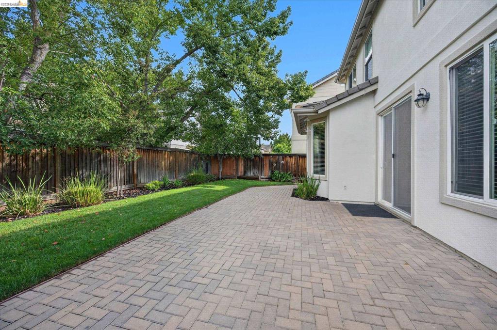 1250 Picadilly Ln, Brentwood (CC), CA 94513