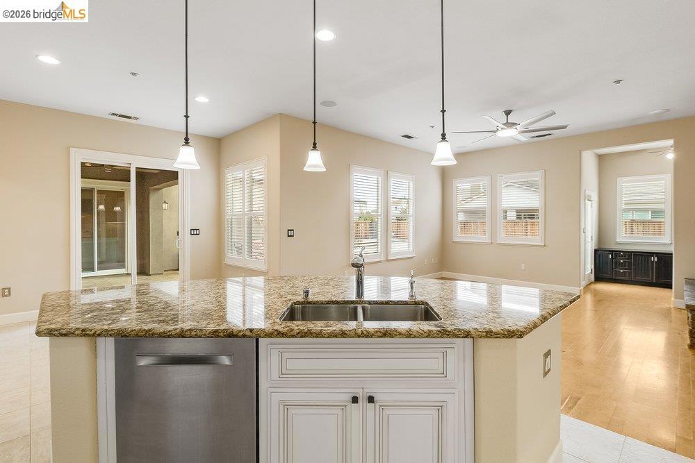1700 Ashbourne Pl, Brentwood (CC), CA 94513