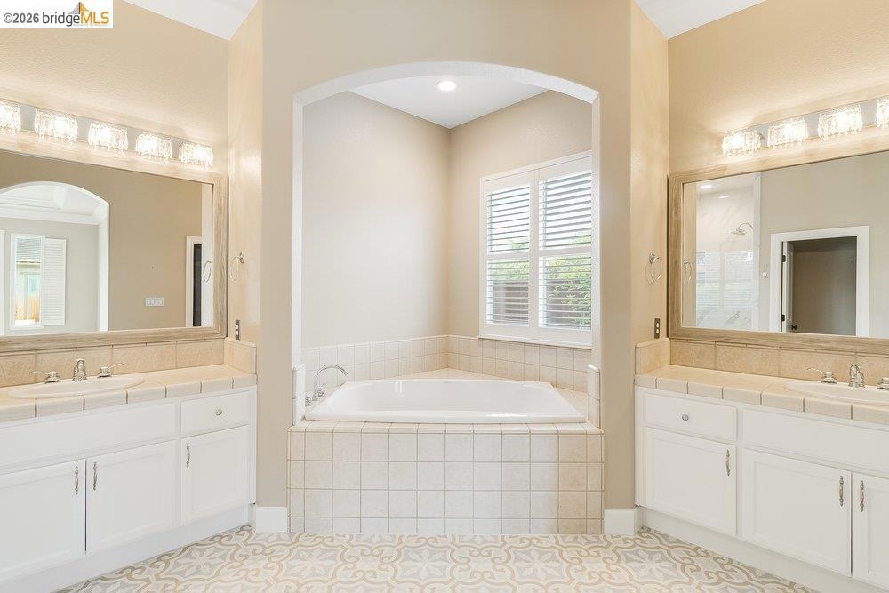 1700 Ashbourne Pl, Brentwood (CC), CA 94513