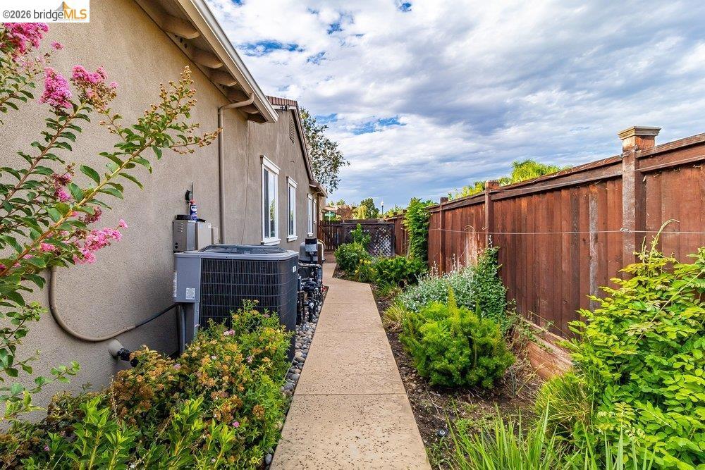 1700 Ashbourne Pl, Brentwood (CC), CA 94513
