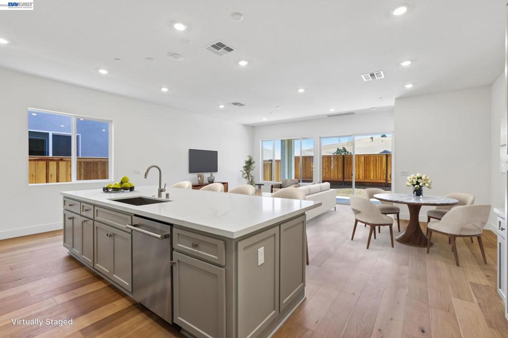 1054 Riverbend Drive, Brentwood (CC), CA 94513